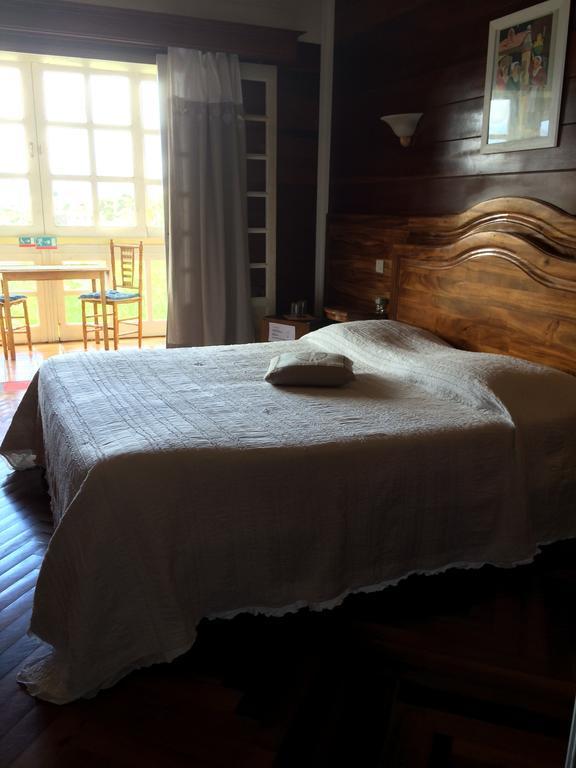 Le Bois Rouge Hotel Cilaos Quarto foto