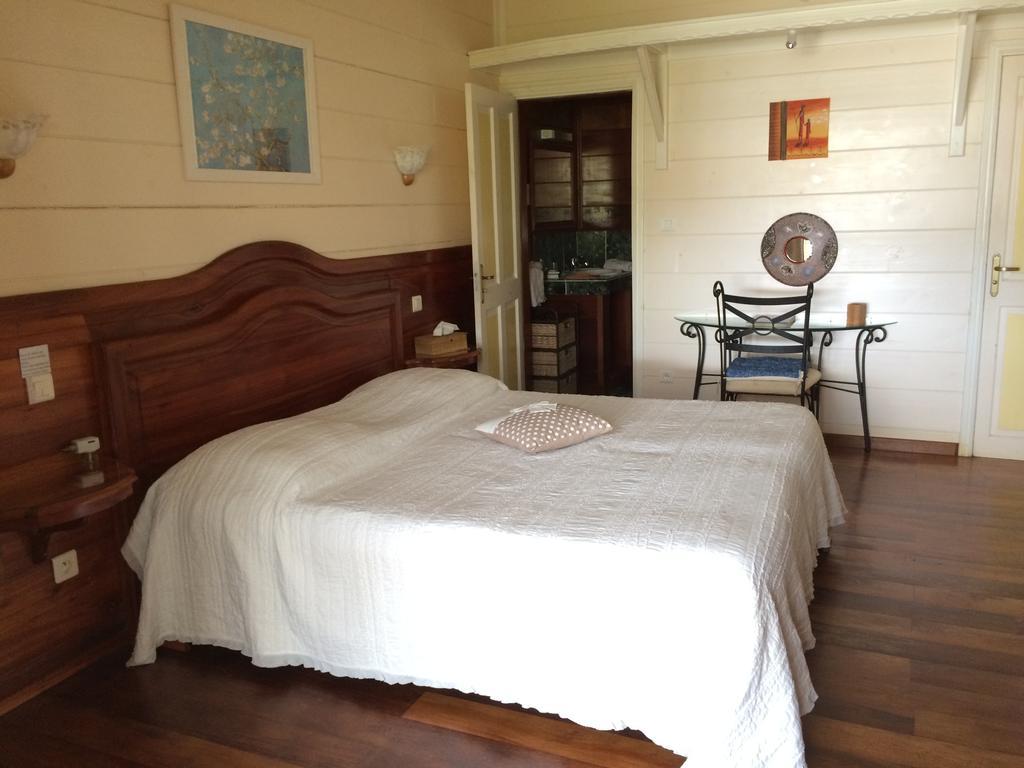 Le Bois Rouge Hotel Cilaos Quarto foto