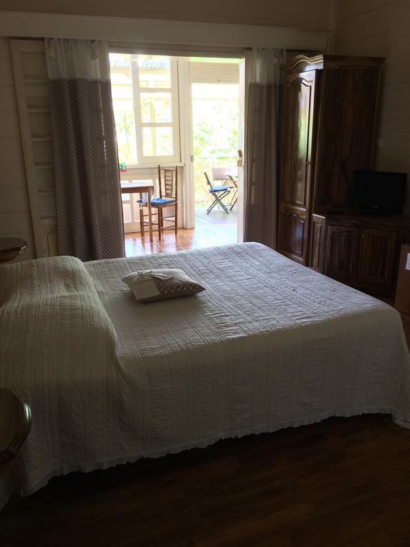 Le Bois Rouge Hotel Cilaos Quarto foto